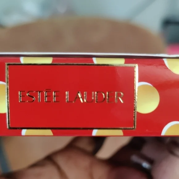 Estee Lauder Sumptuous Extreme Trio - Black and Gold - Picture 6 of 6